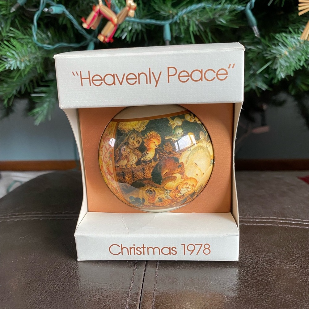 1978 "Heavenly Peace" Christmas Ornament